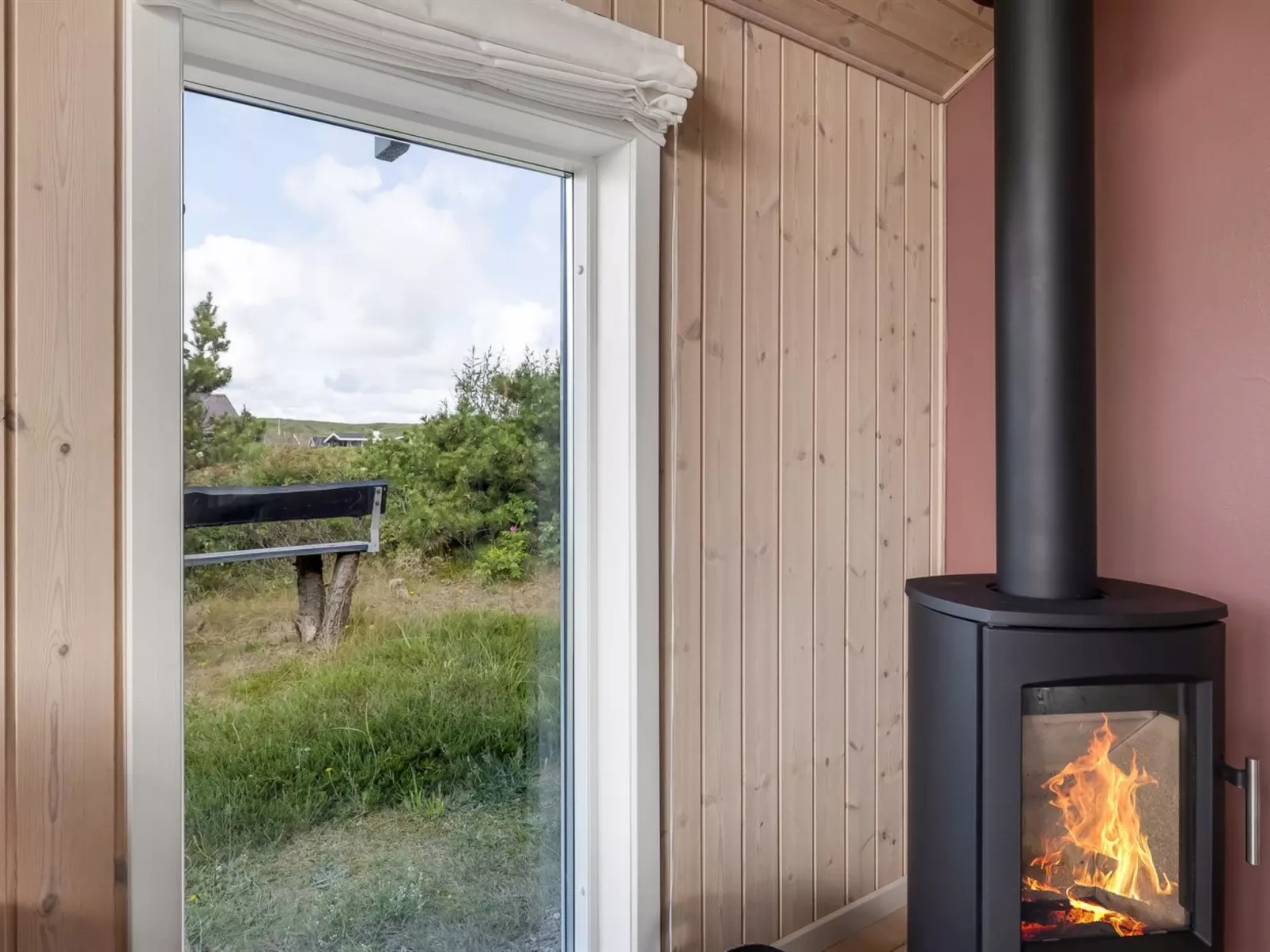 "Effie" - 500m from the sea-Dedans