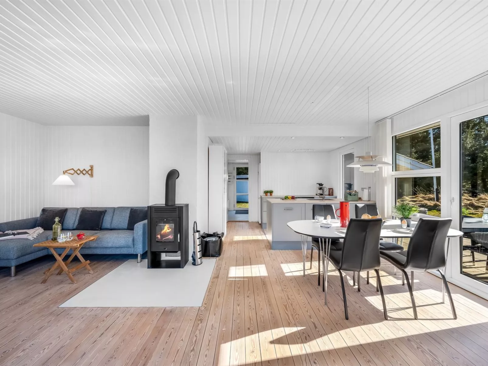 "Sinikka" - 900m from the sea-Drinnen