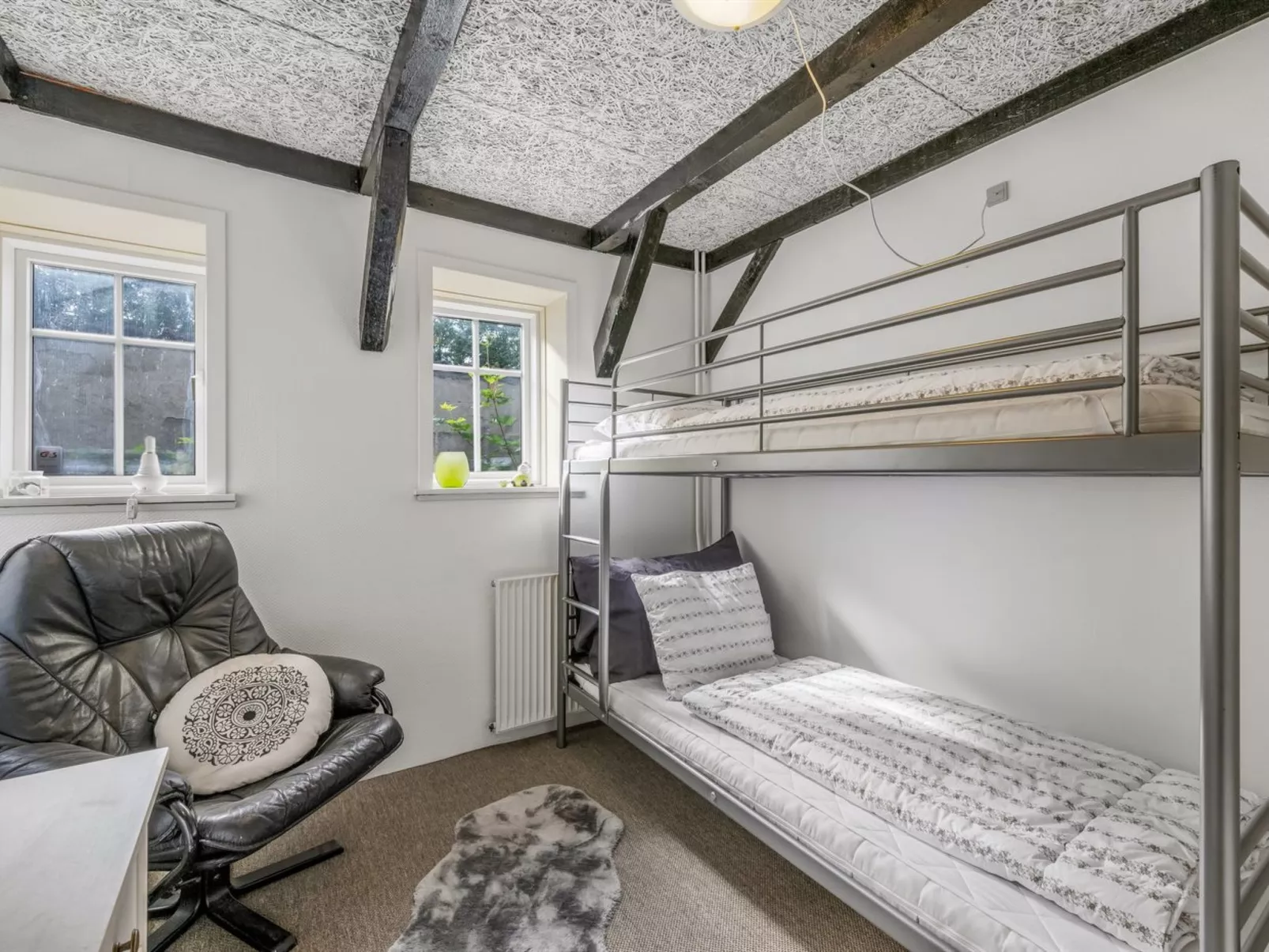 "Ødmar" - 4km to the fjord-Inside