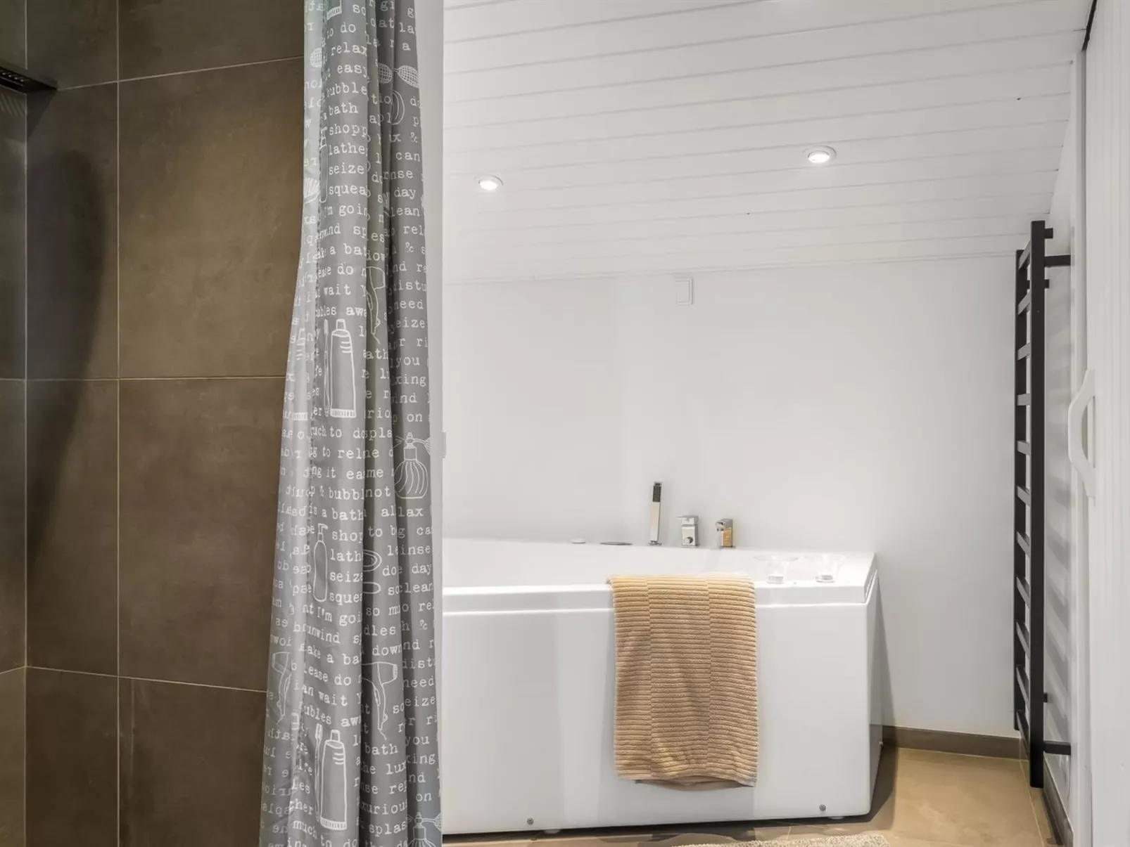 "Jannus" - 600m from the sea-Drinnen