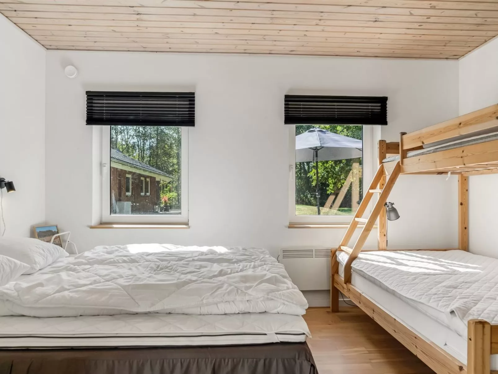 "Swarthofthi" - 340m to the fjord-Dedans