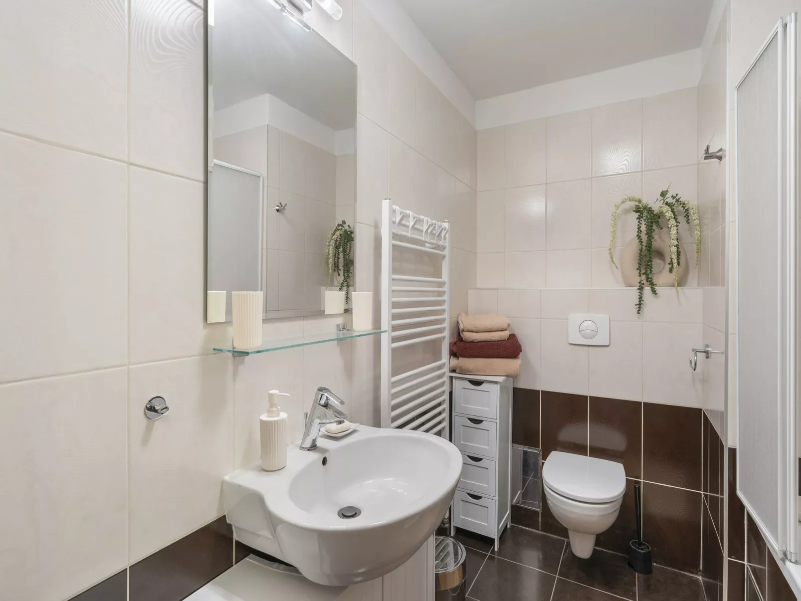 Resident Harrachov B-Drinnen