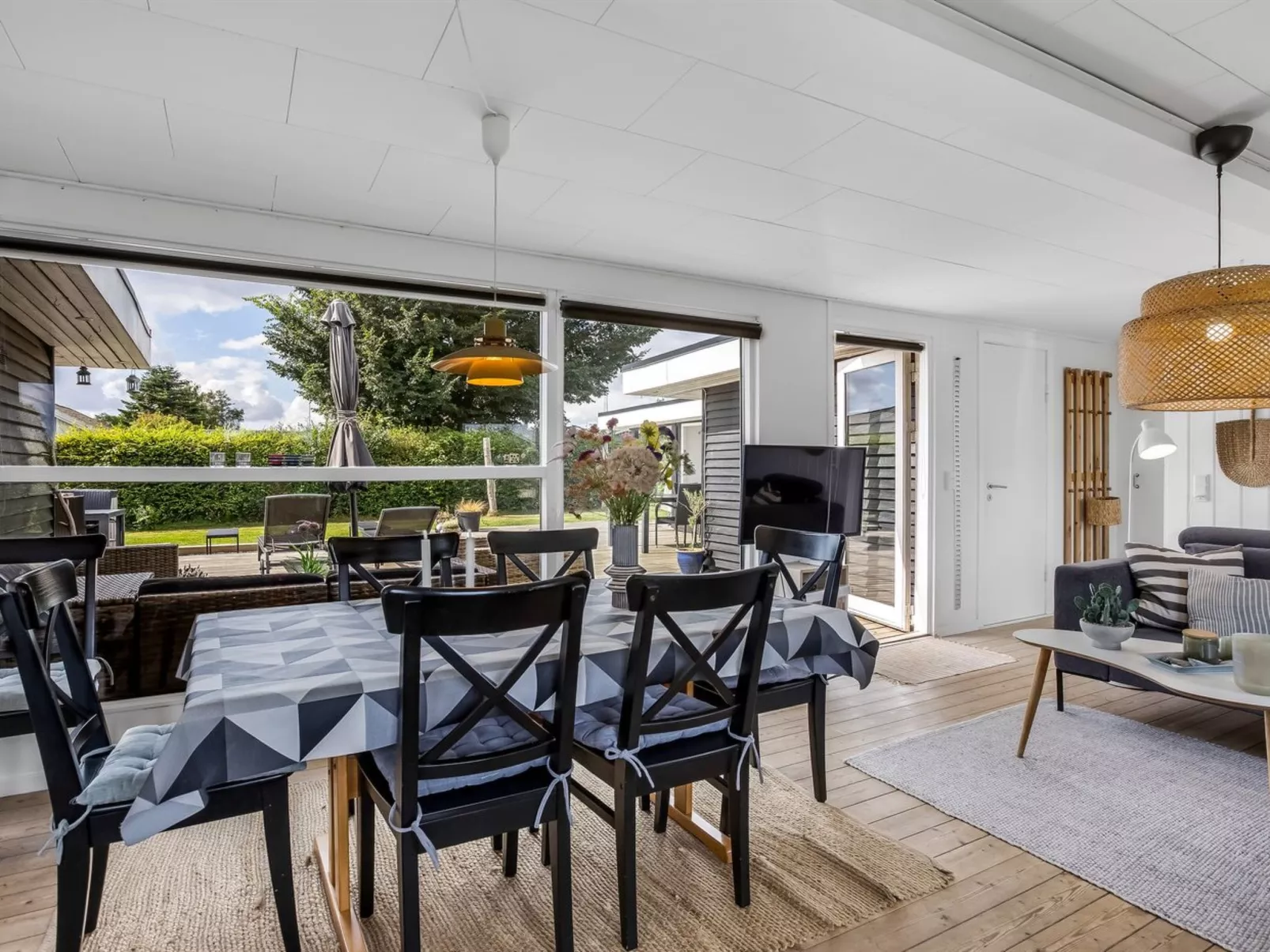 "Adia" - 500m from the sea-Drinnen