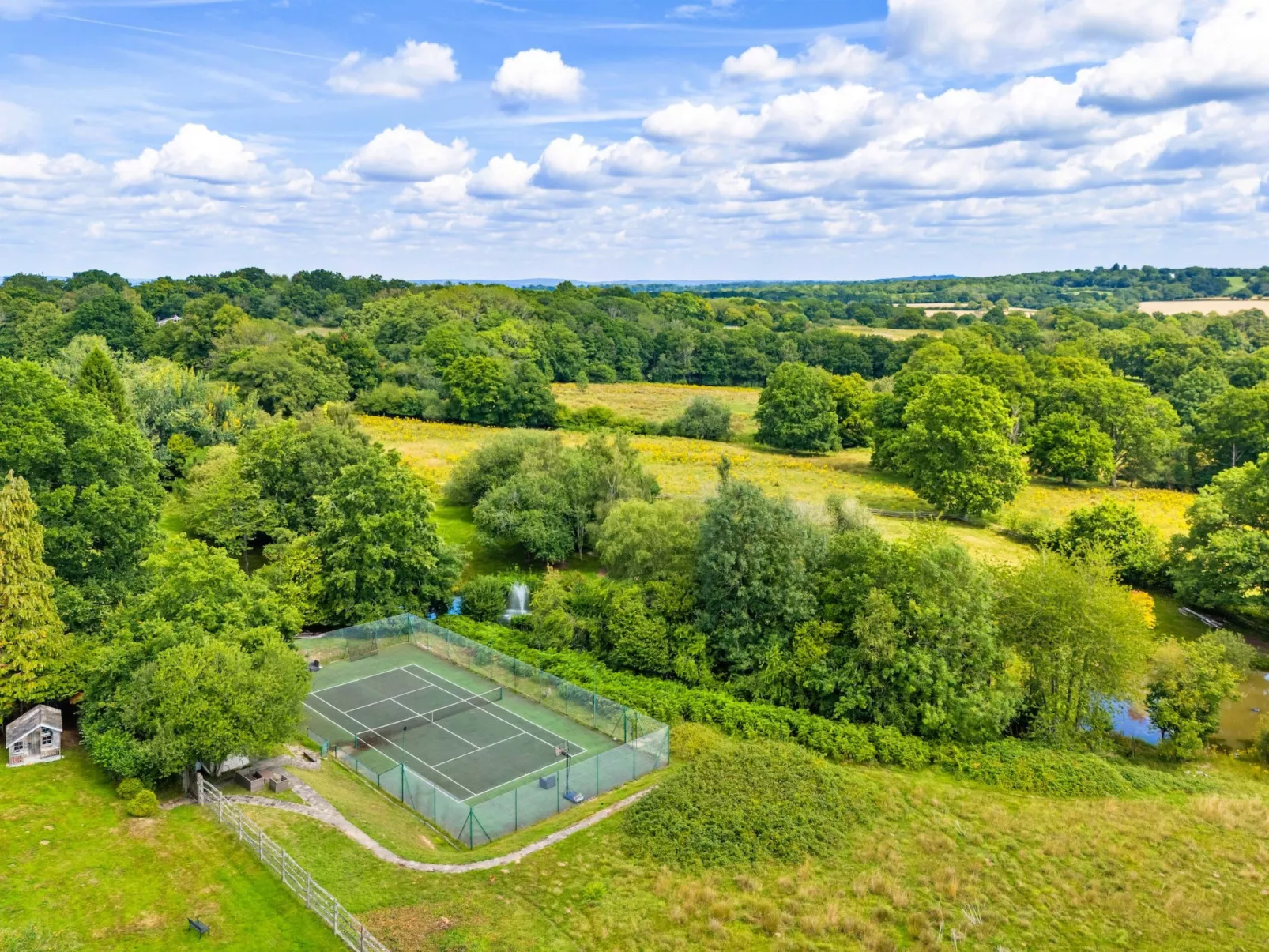 Sandhill Cottage with Hot Tub-Outside