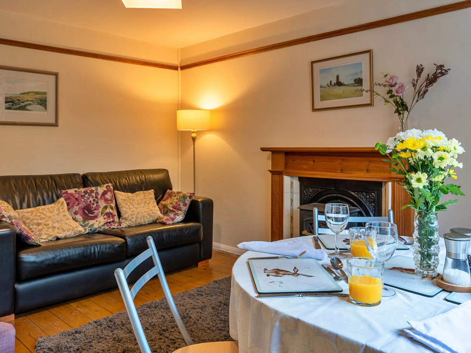 Glebe Cottage-Inside