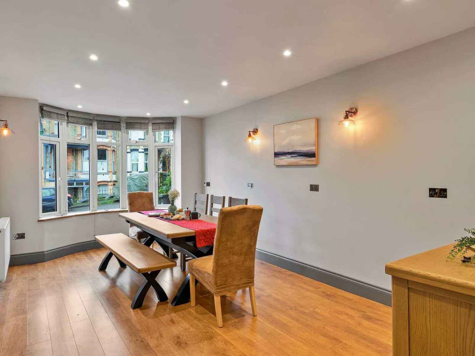 The Lamb Park Lookout-Dehors