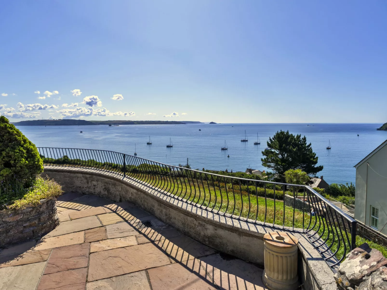 Penley Villa-Drinnen