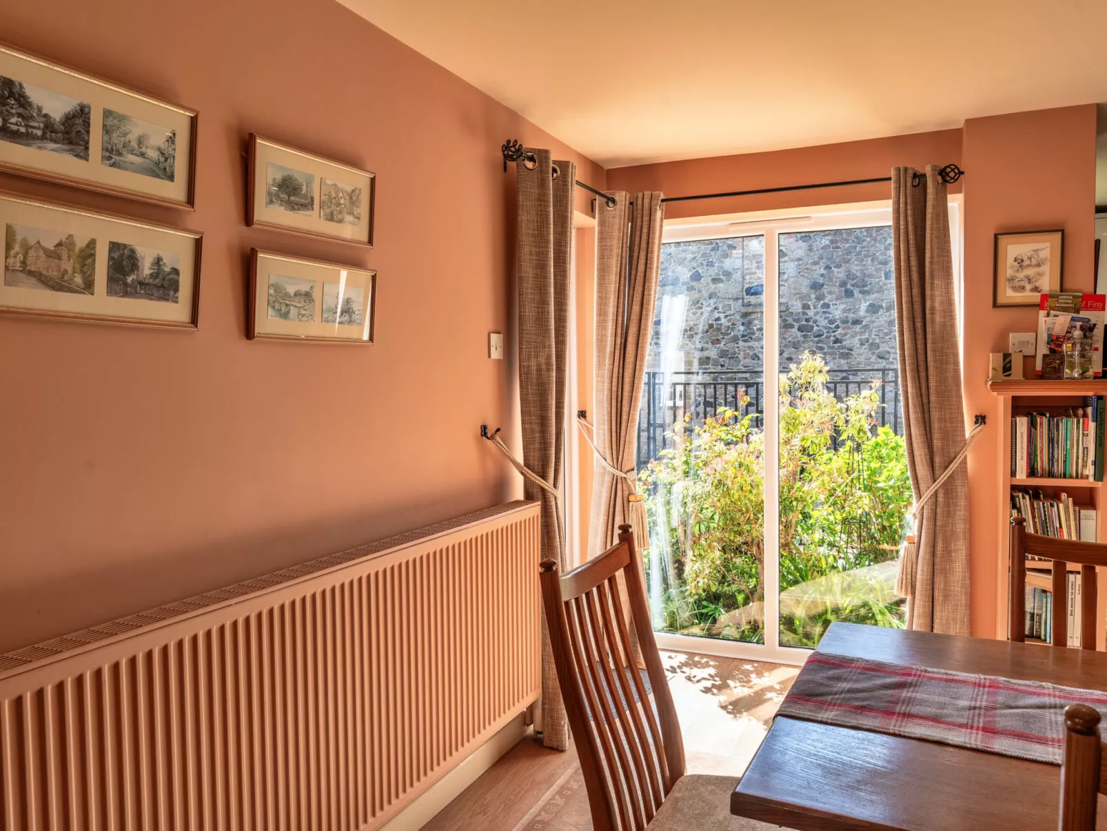 Cherry Tree Cottage-Drinnen