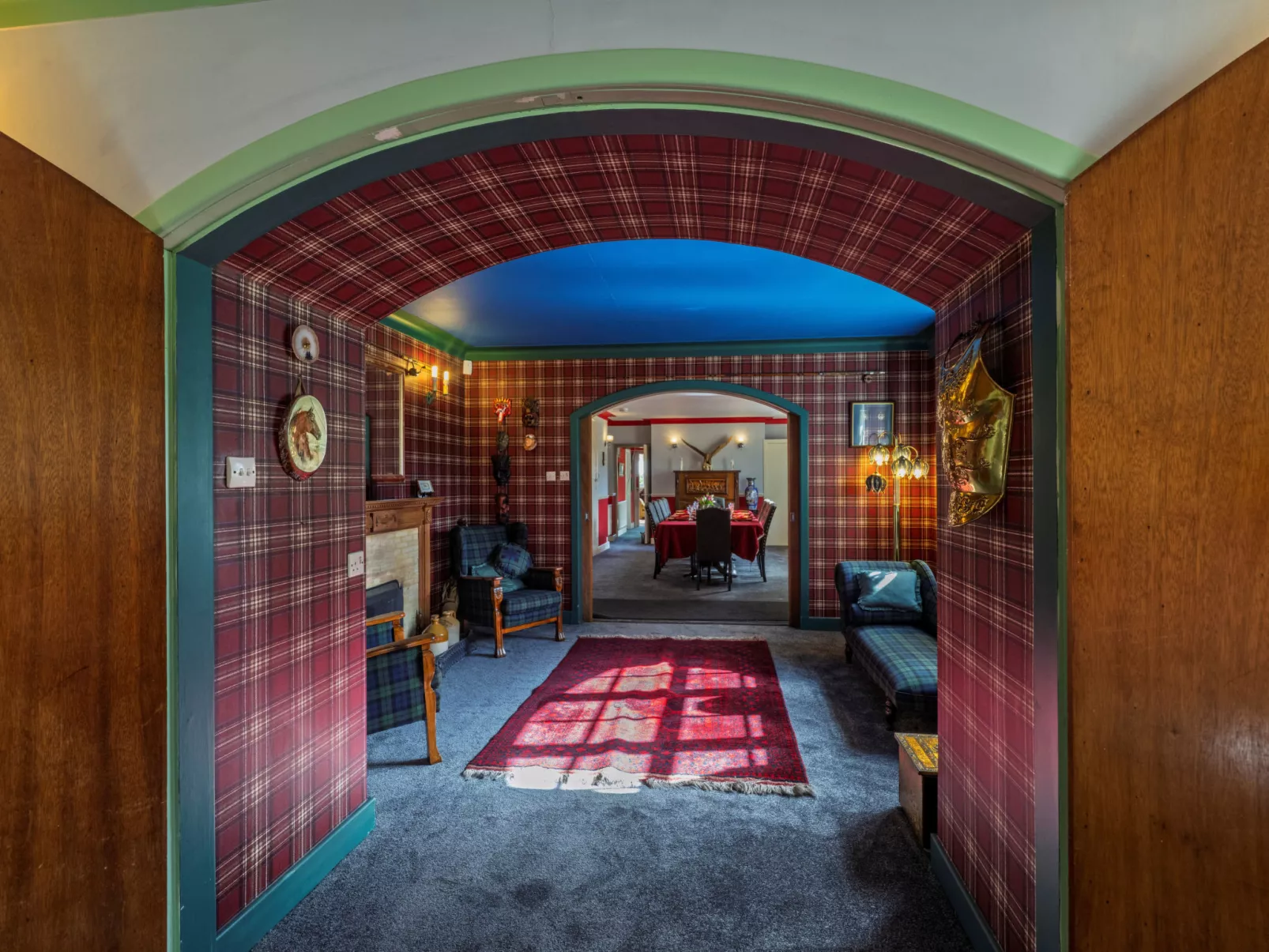 White House Retreat-Dedans