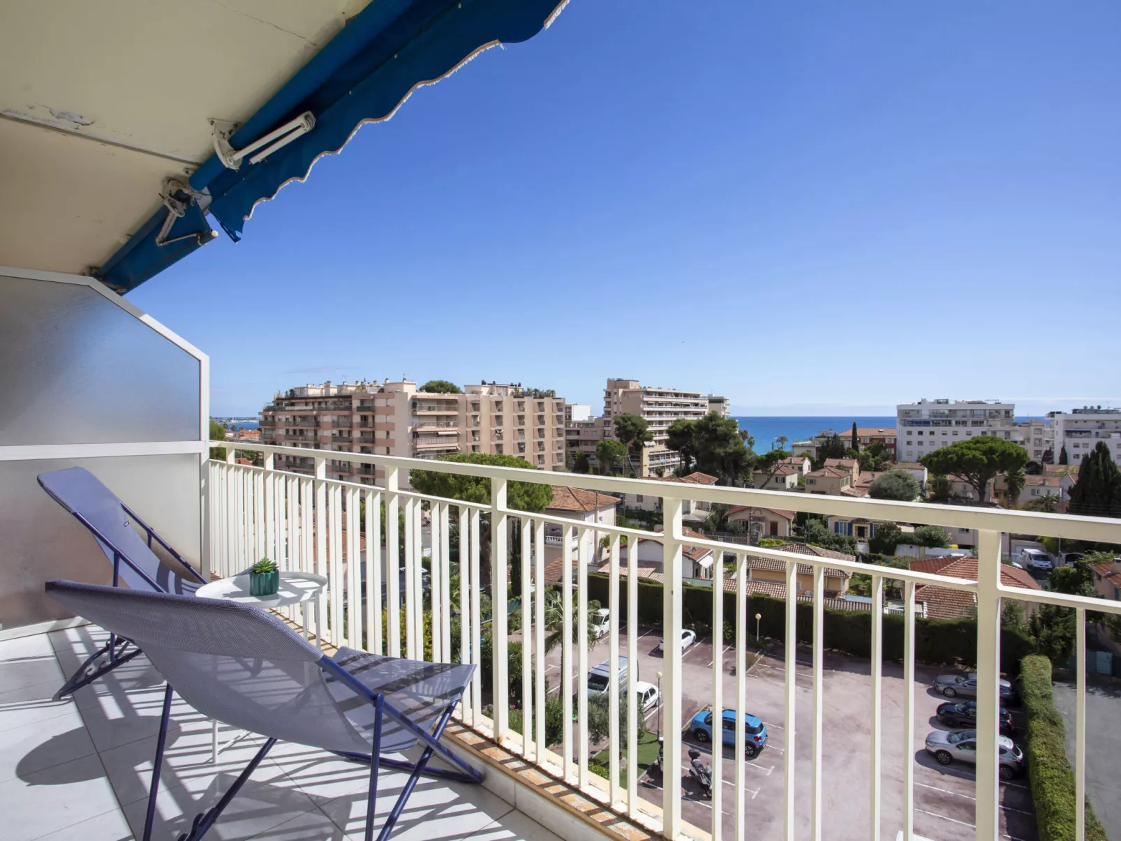 Azur Paradis-Draußen