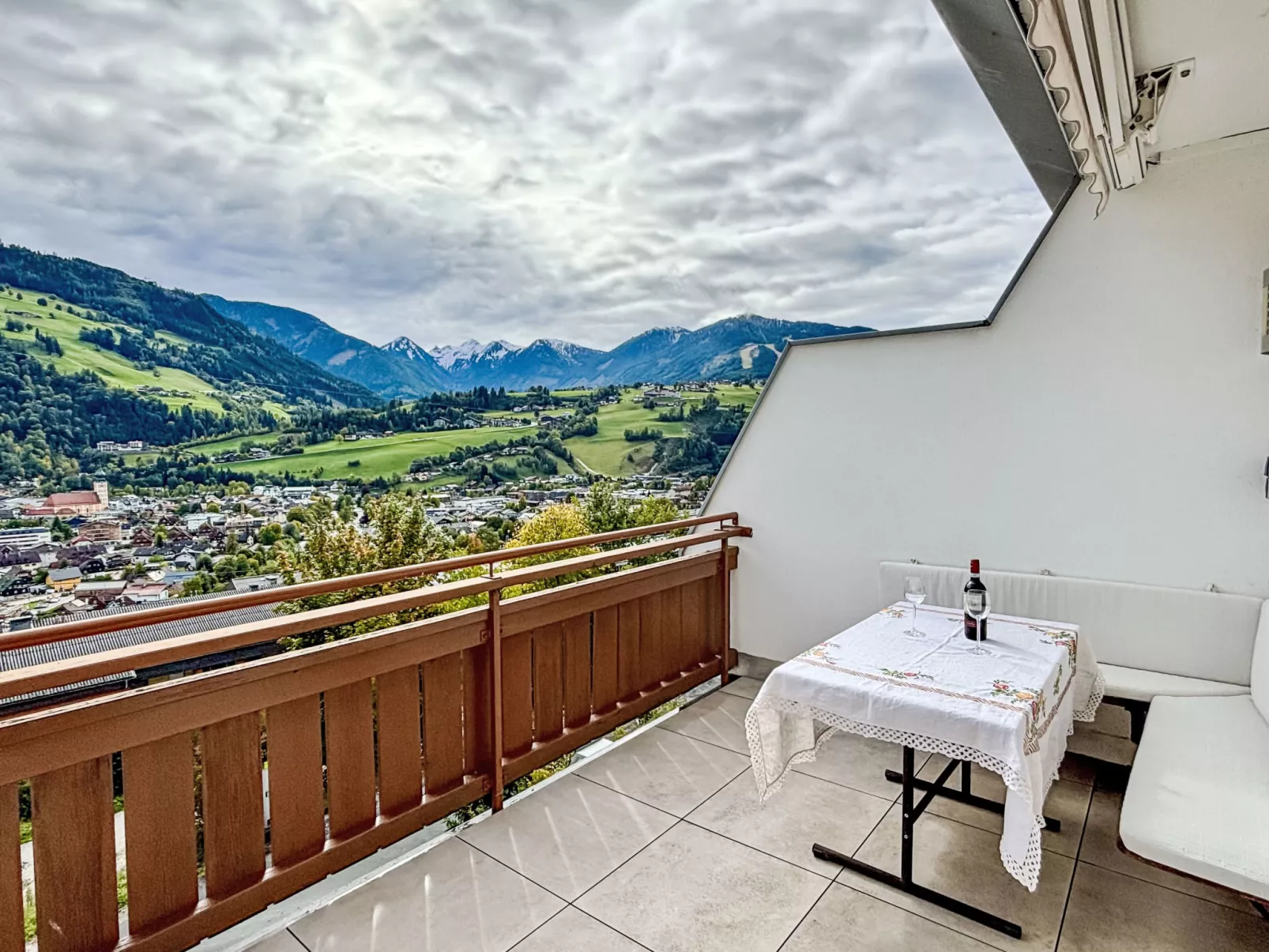 Apart Annemarie-Draußen