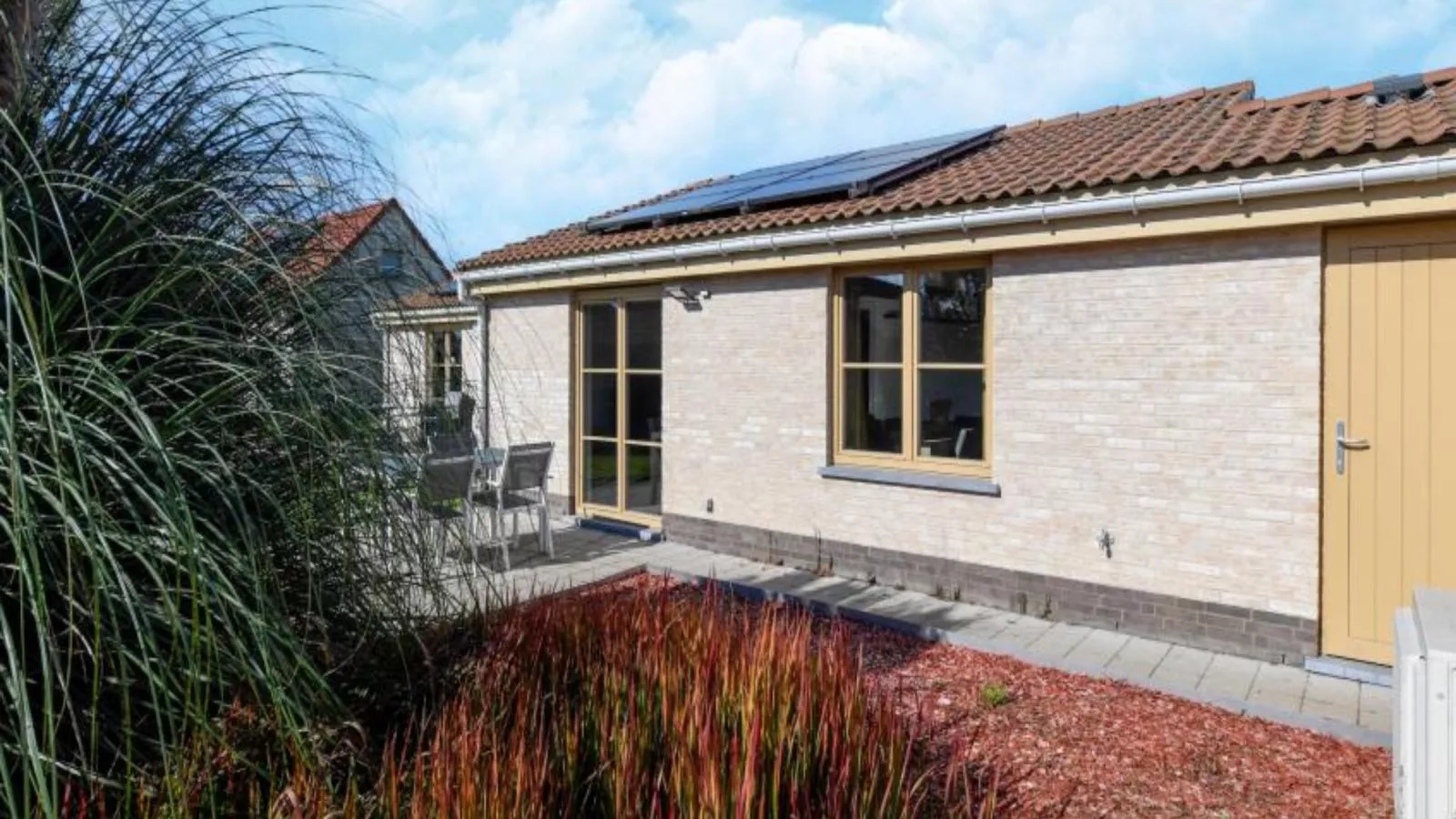 Westhinder I H19-20 Combi-Außenbereich Sommer