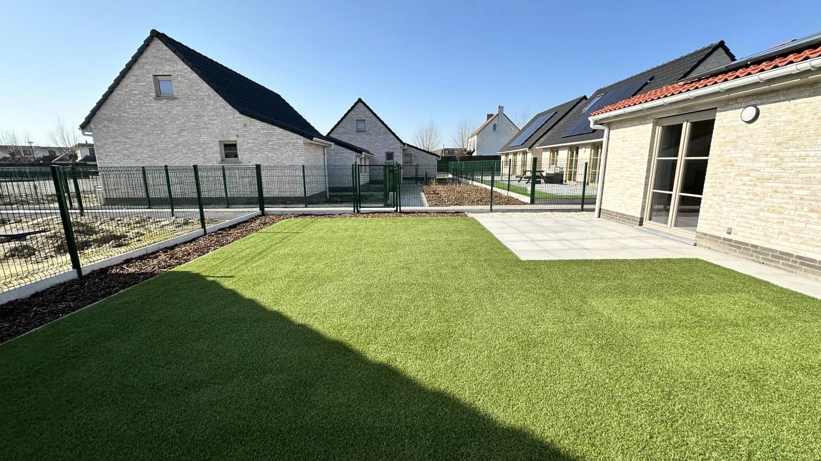 Westhinder II H18-Garten Sommer