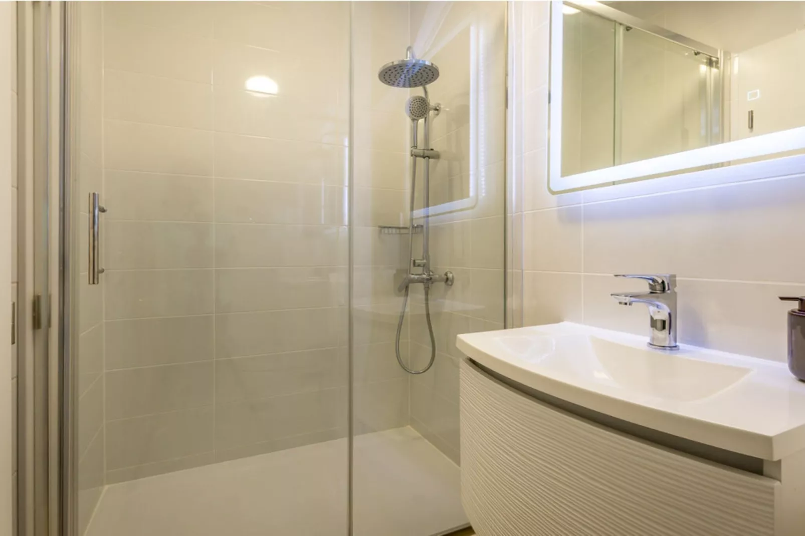 Villa Tomić Drniš - Siverić-Bathroom