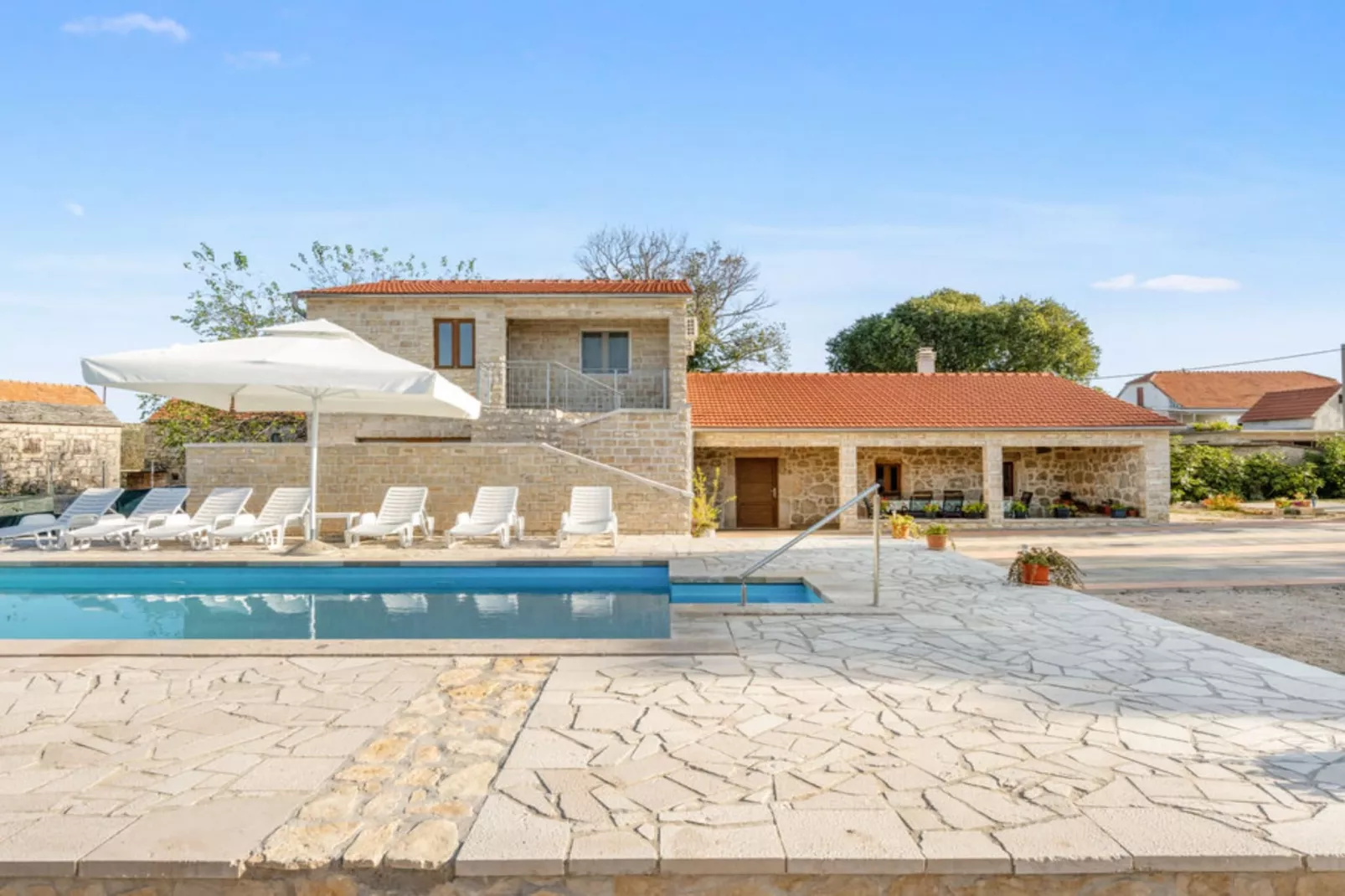 Holiday Home Stari Dvori-Piscine