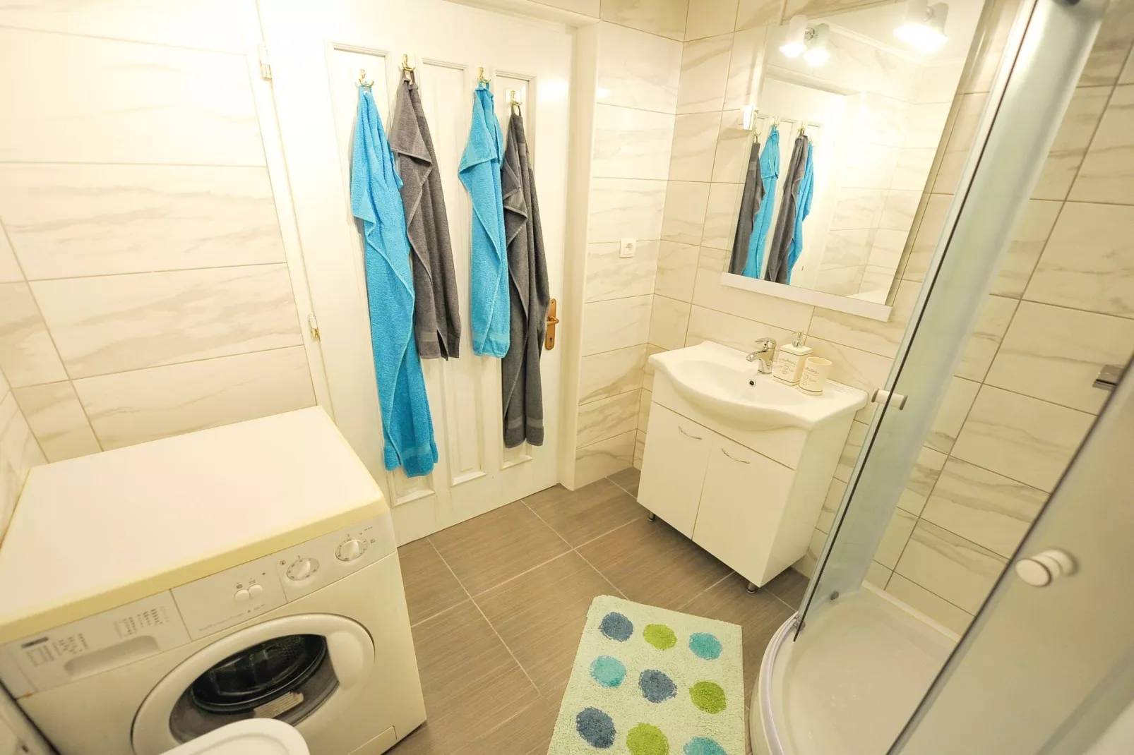 Relax and Rustic Apartments with Terrace - Classic One Bedroom Apartment with Terrace (owner Silvester)-Spa