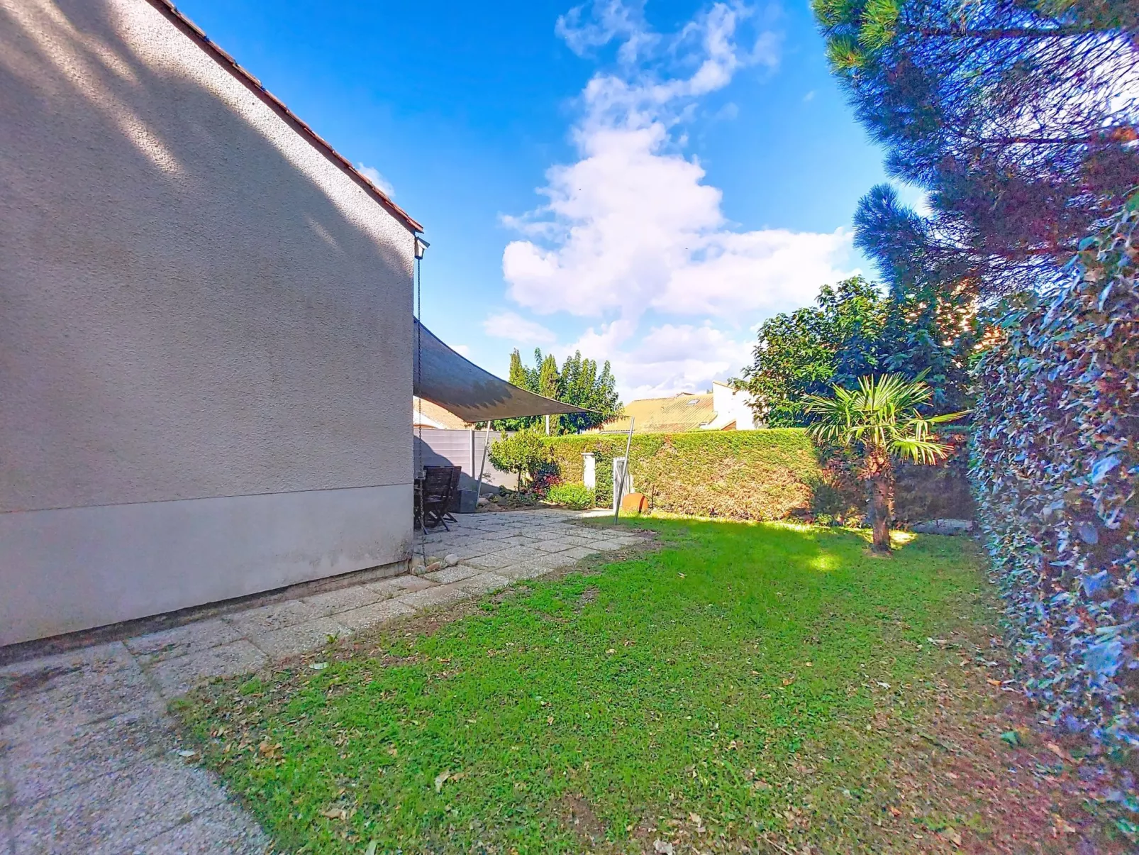 Les Charmilles-Draußen