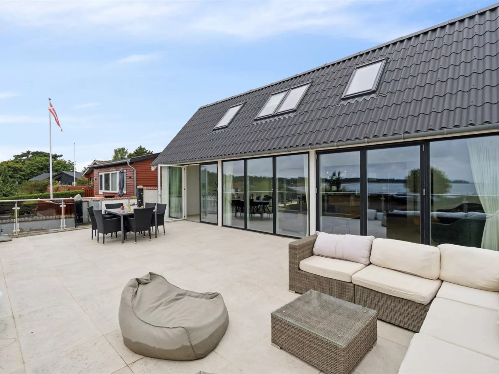 "Rusalina" - 20m from the sea-Outside