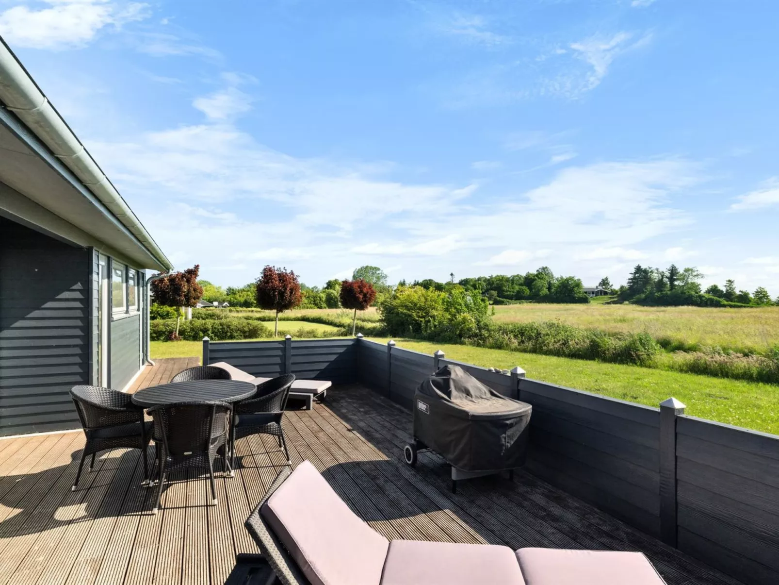 "Konsta" - 300m from the sea-Draußen