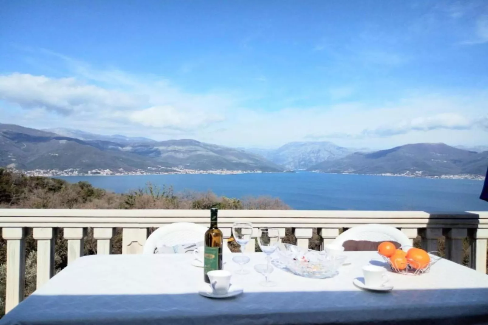 Tivat Relax with Stunning Sea & Mountain Views - Standard Studio Apartment 2-Terrasse/Balkon