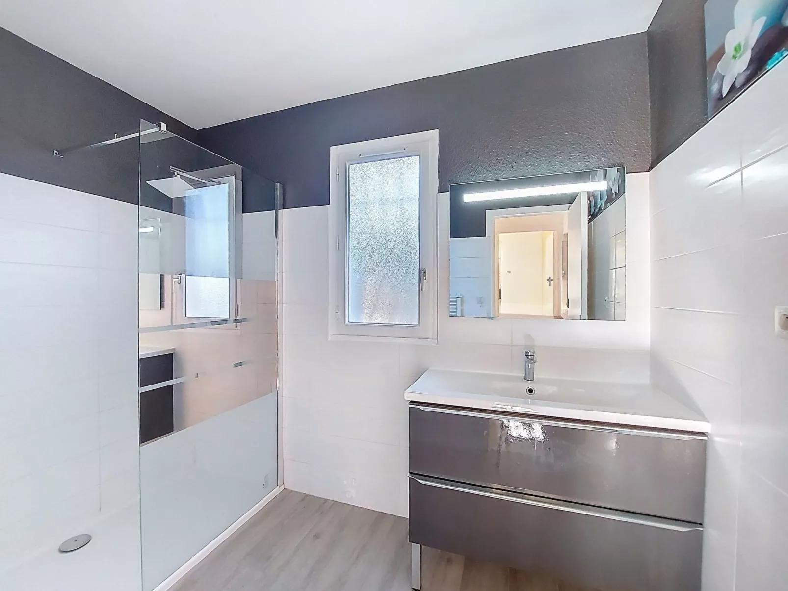 Les Floriales-Drinnen