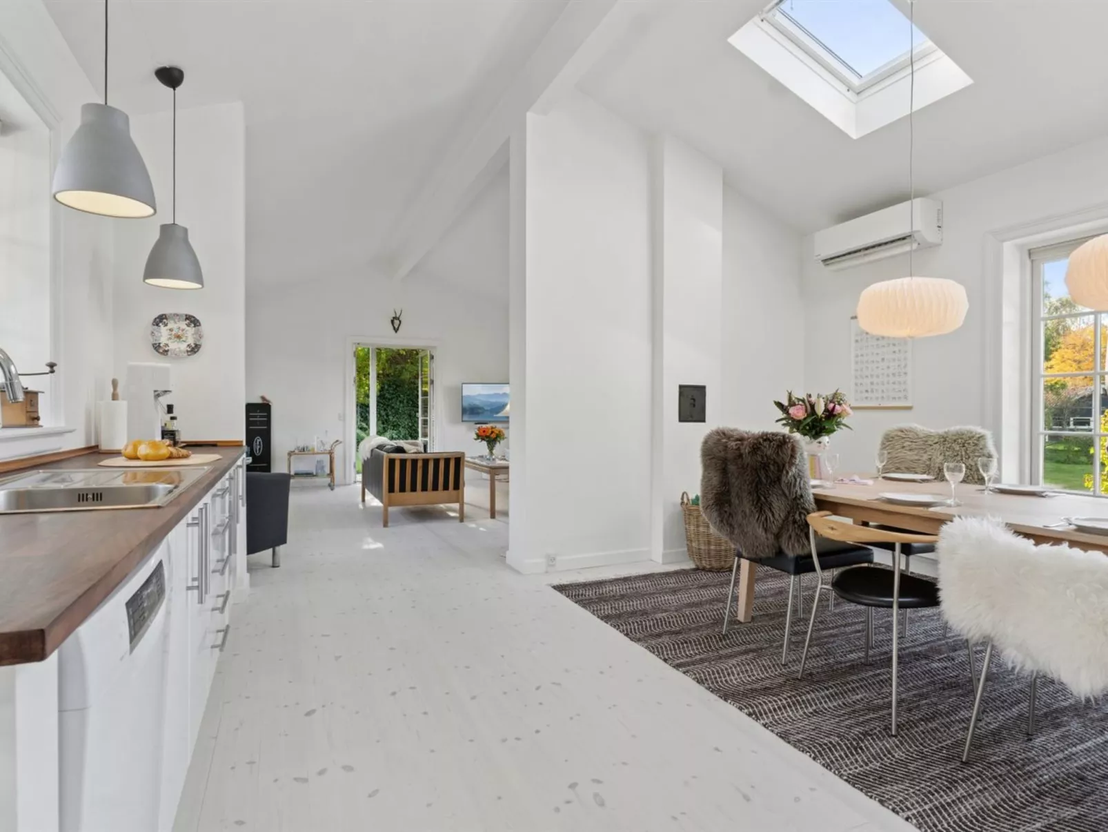 "Domi" - 1.3km from the sea-Dedans