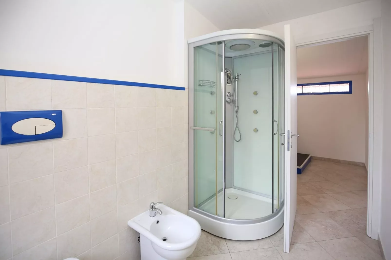 VILLA FABRIZIO-Bathroom