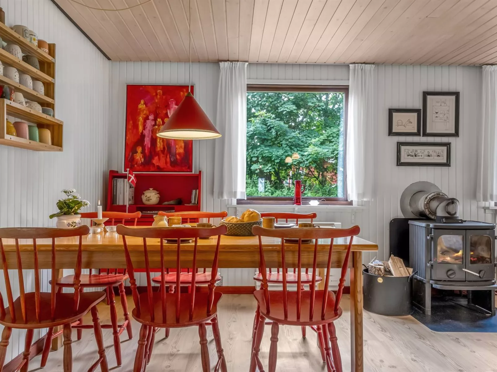 "Wenche" - 840m from the sea-Inside