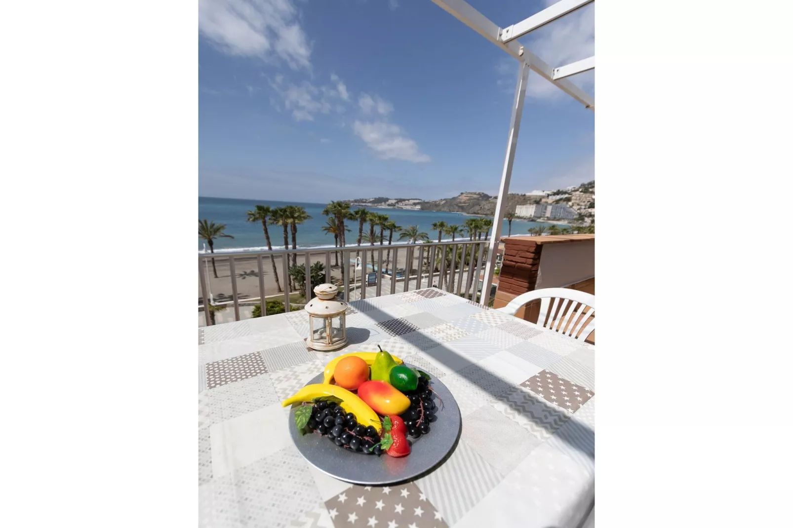 CT 383 GR - Faro's Almuñecar Beachfront for 4-Terrace balcony