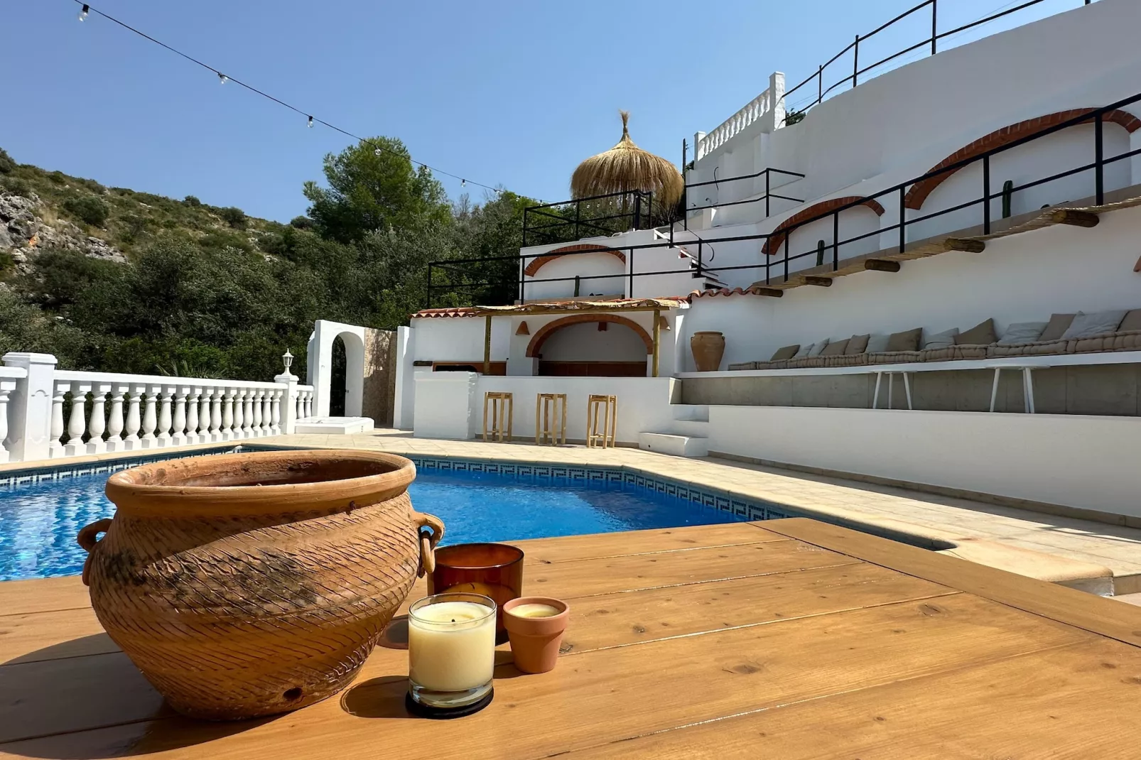 Villa Vista Pedreguer-Gardens in summer