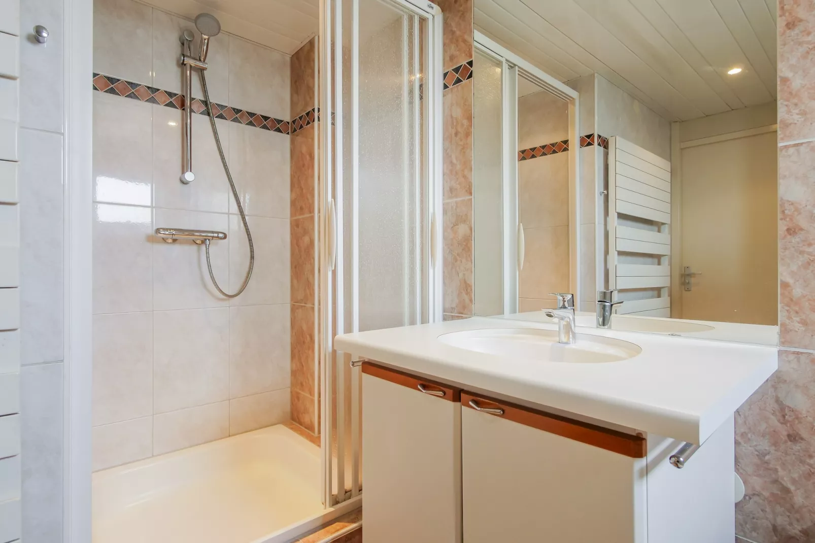 Ooghduyne Villa Opduin-Bathroom