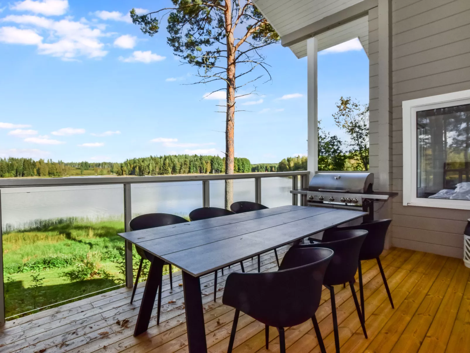 Villa lokinkärki-Dedans