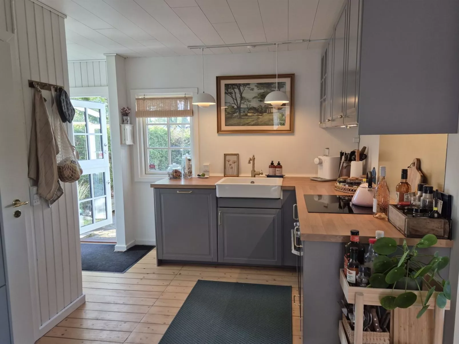 "Yvette" - 350m from the sea-Inside