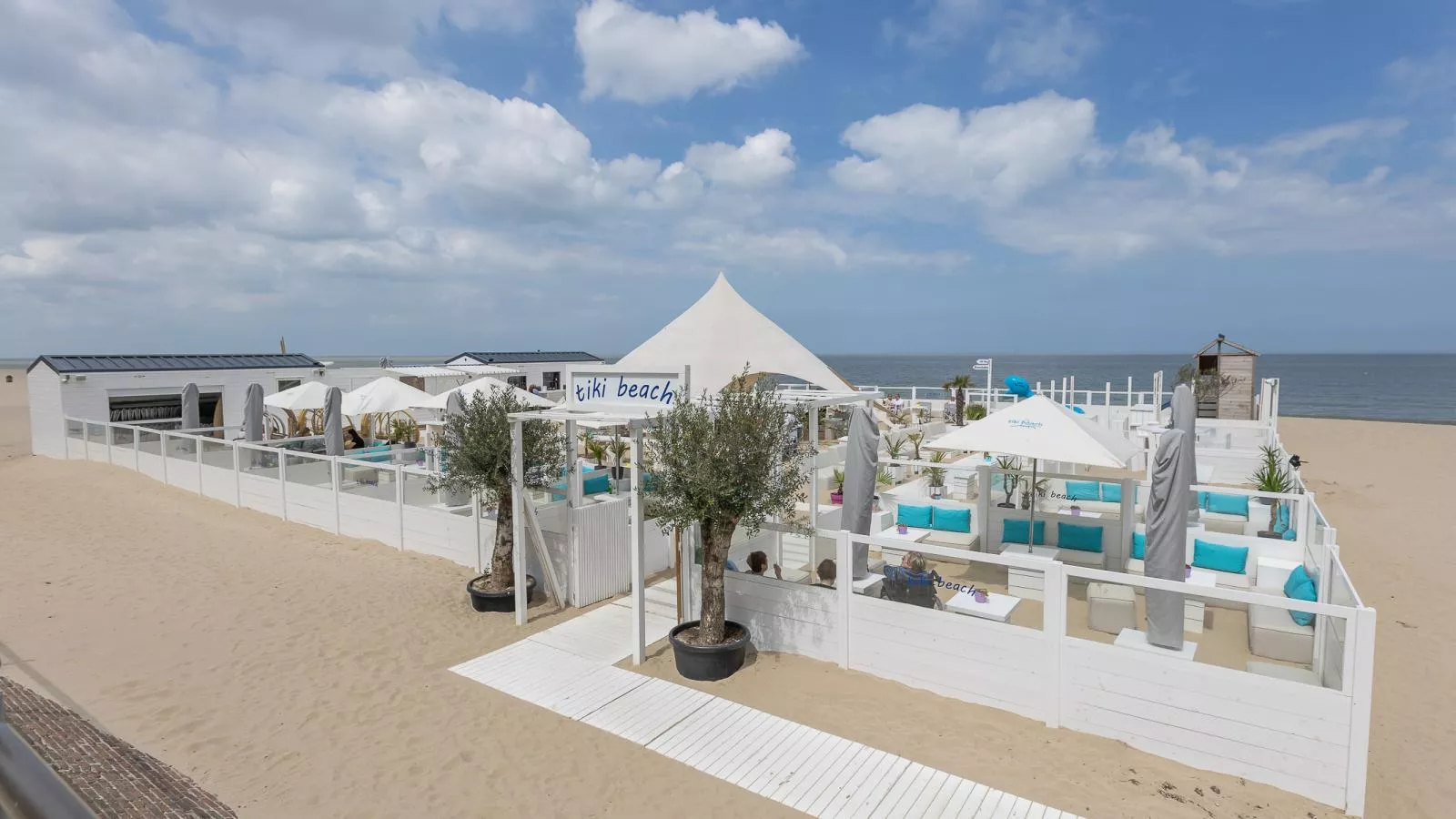 Jamani - 0101-Im Freien