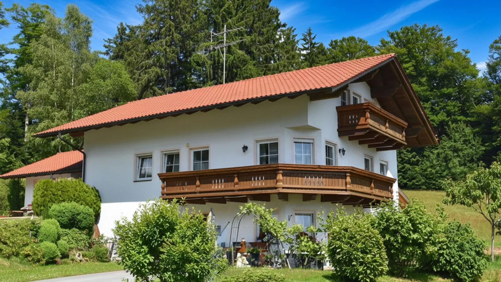 Sonnenwald-Außenbereich Sommer