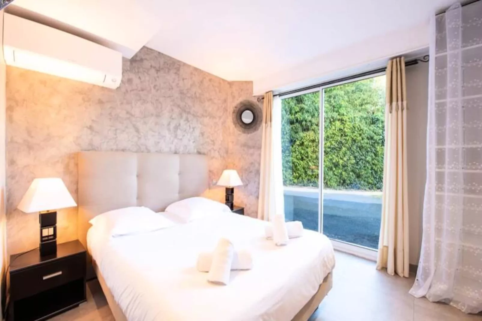 Résidence Villa 330m2, 6 Chambres, Piscine Chauff&eacute;e Jacuzzi-Untagged