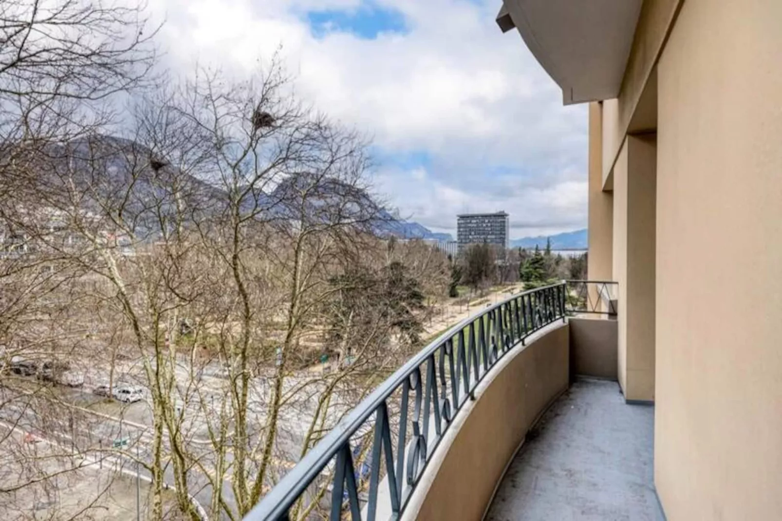 | The Precious 💎 Paul Mistral-Nicht zugeordnet