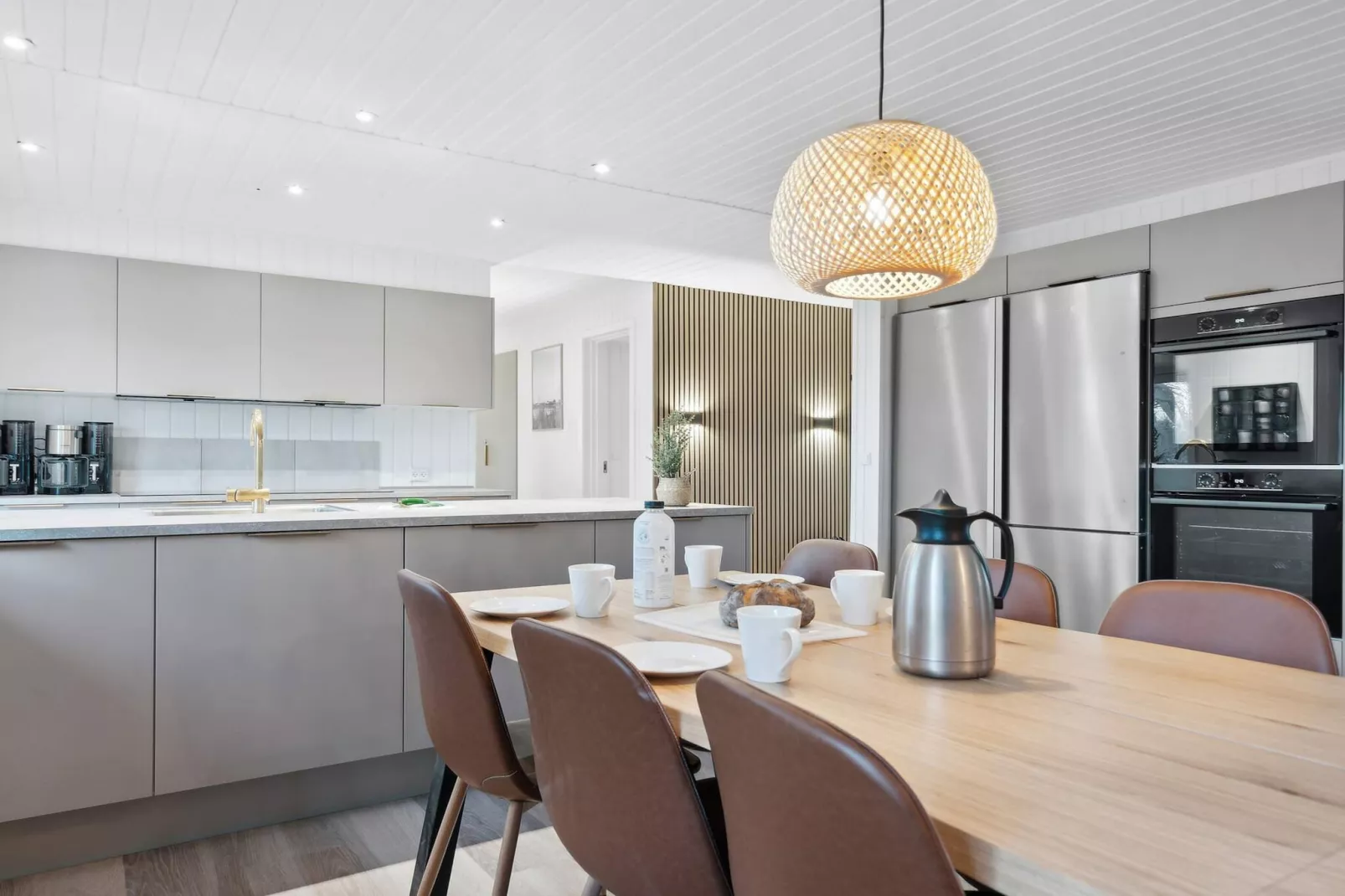 Seaside Retreat with Pool - By Traum Ferienwohnungen-Indoor