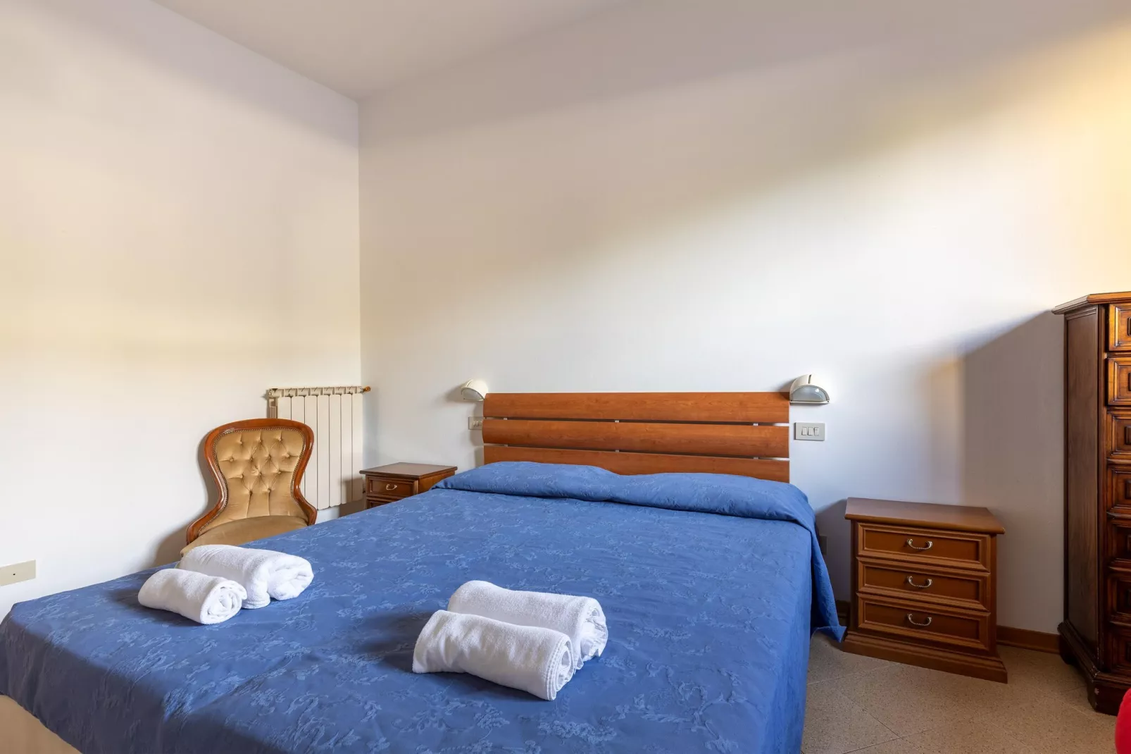 Casa Tommaso - Quadri P T - 8 pax-Schlafzimmer