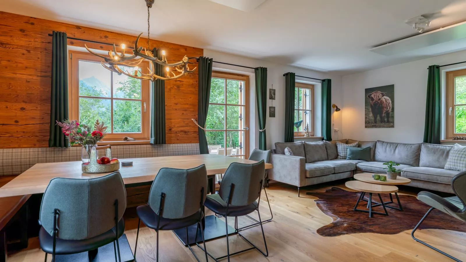 Sperlingnest-Esszimmer