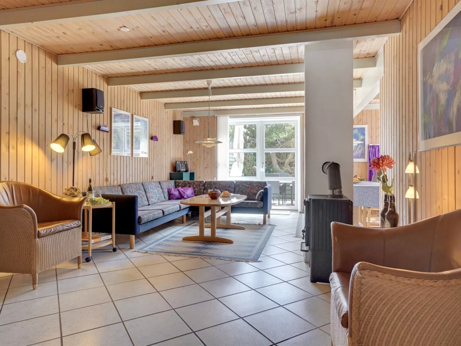 "Urda" - 1km from the sea-Drinnen