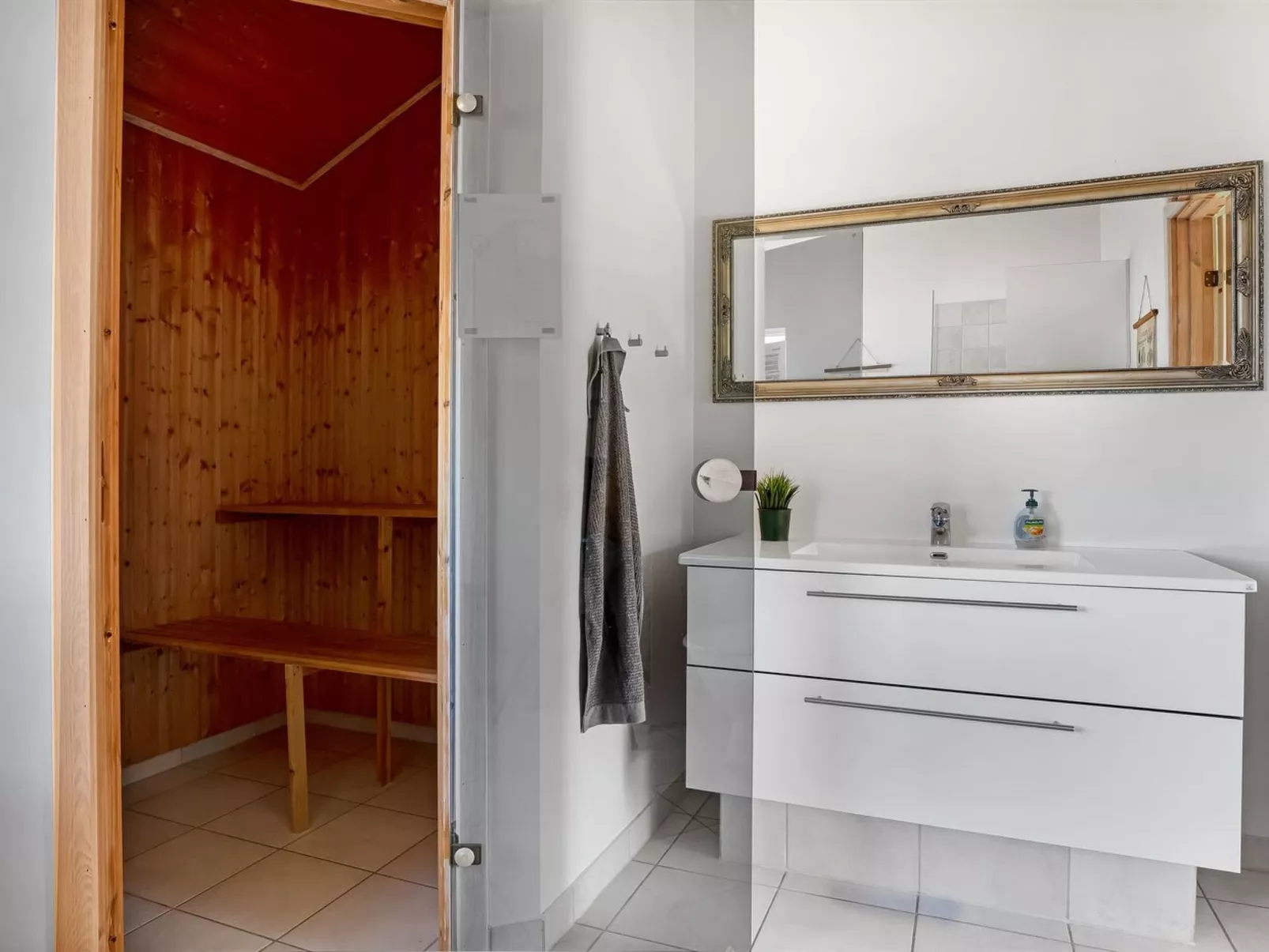 "Sirkka" - 902m from the sea-Dedans