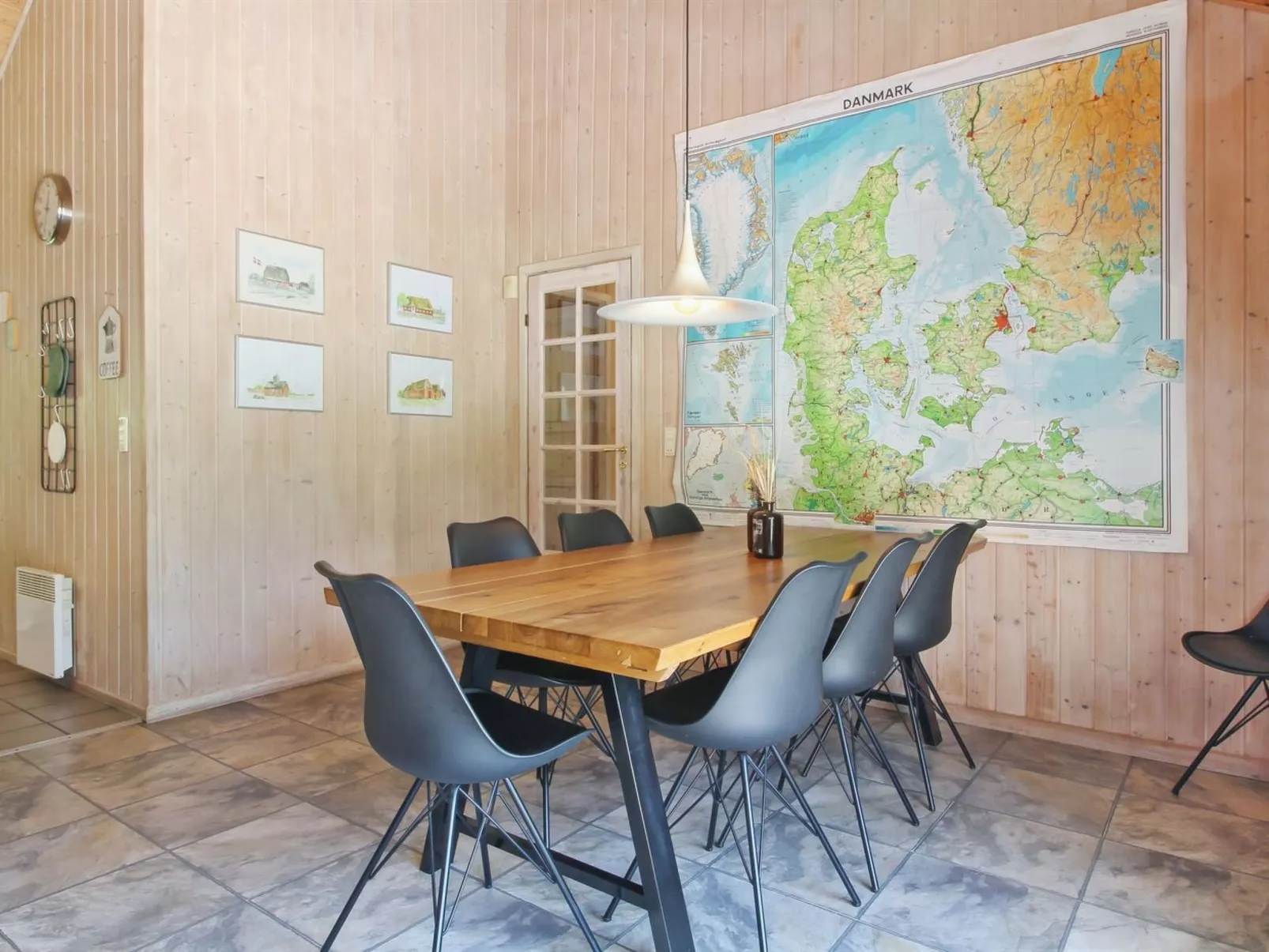 "Thordo" - 2.4km from the sea-Inside