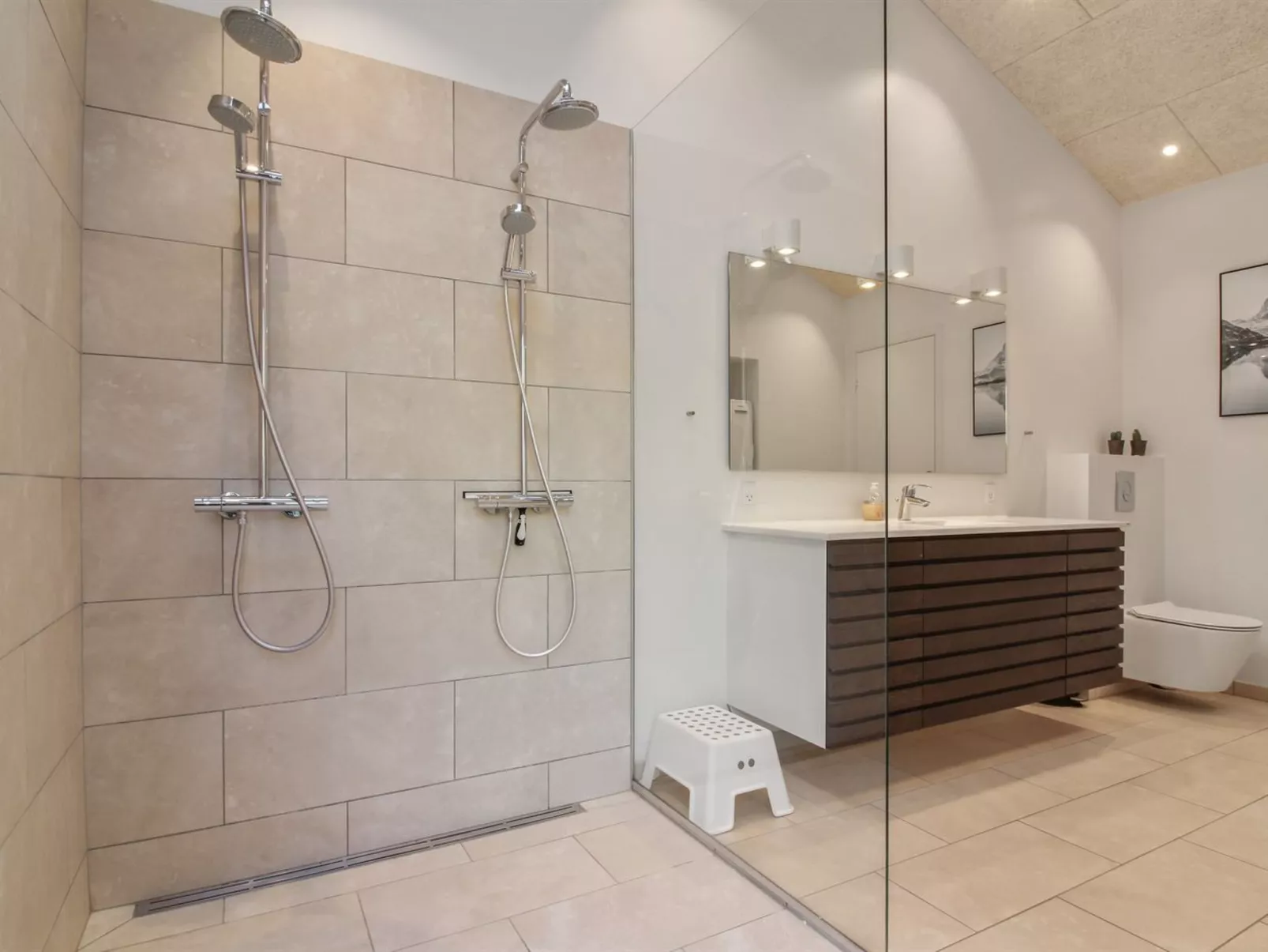 "Harriet" - 800m from the sea-Dedans