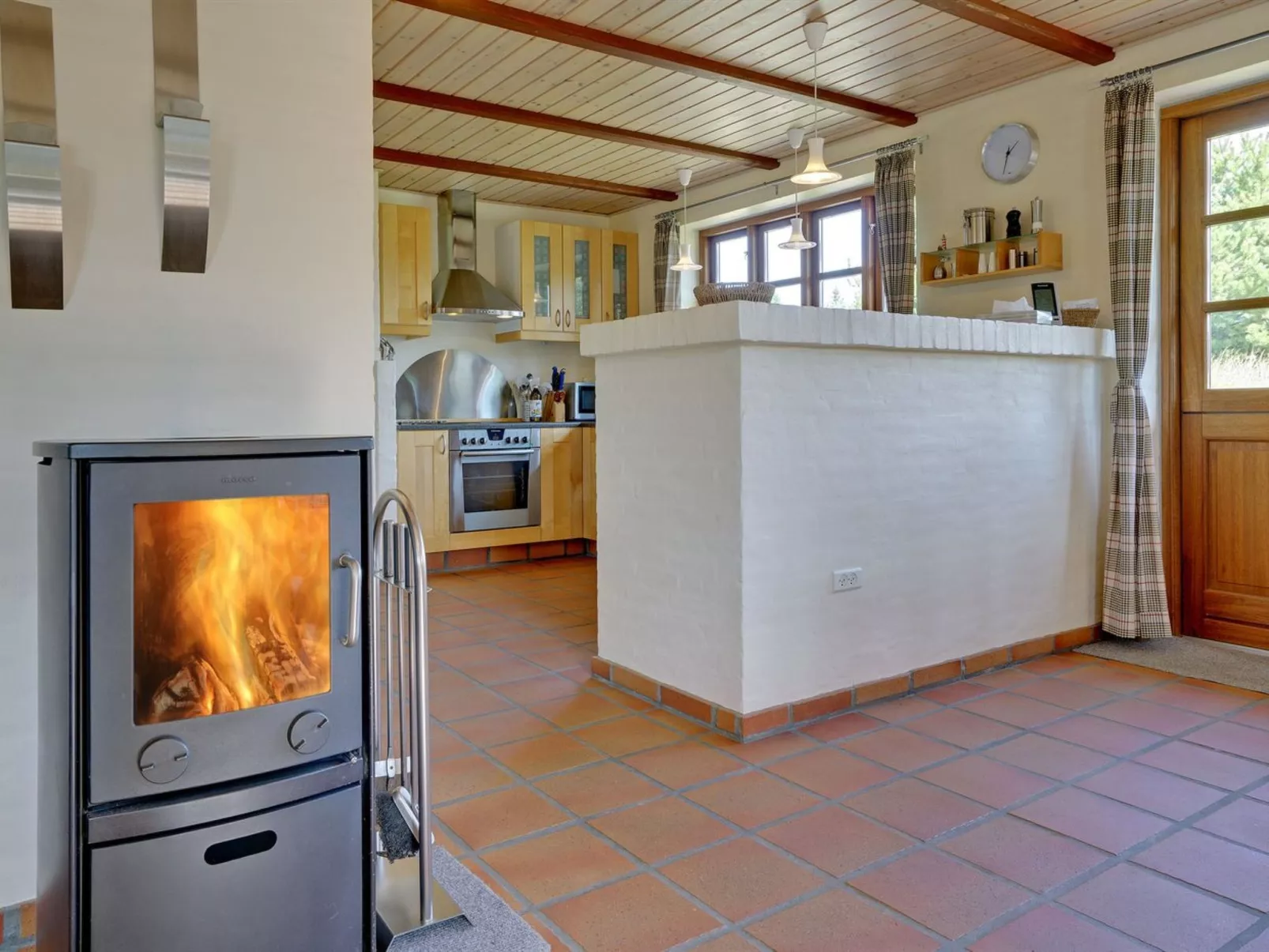 "Siegried" - 2.2km from the sea-Inside