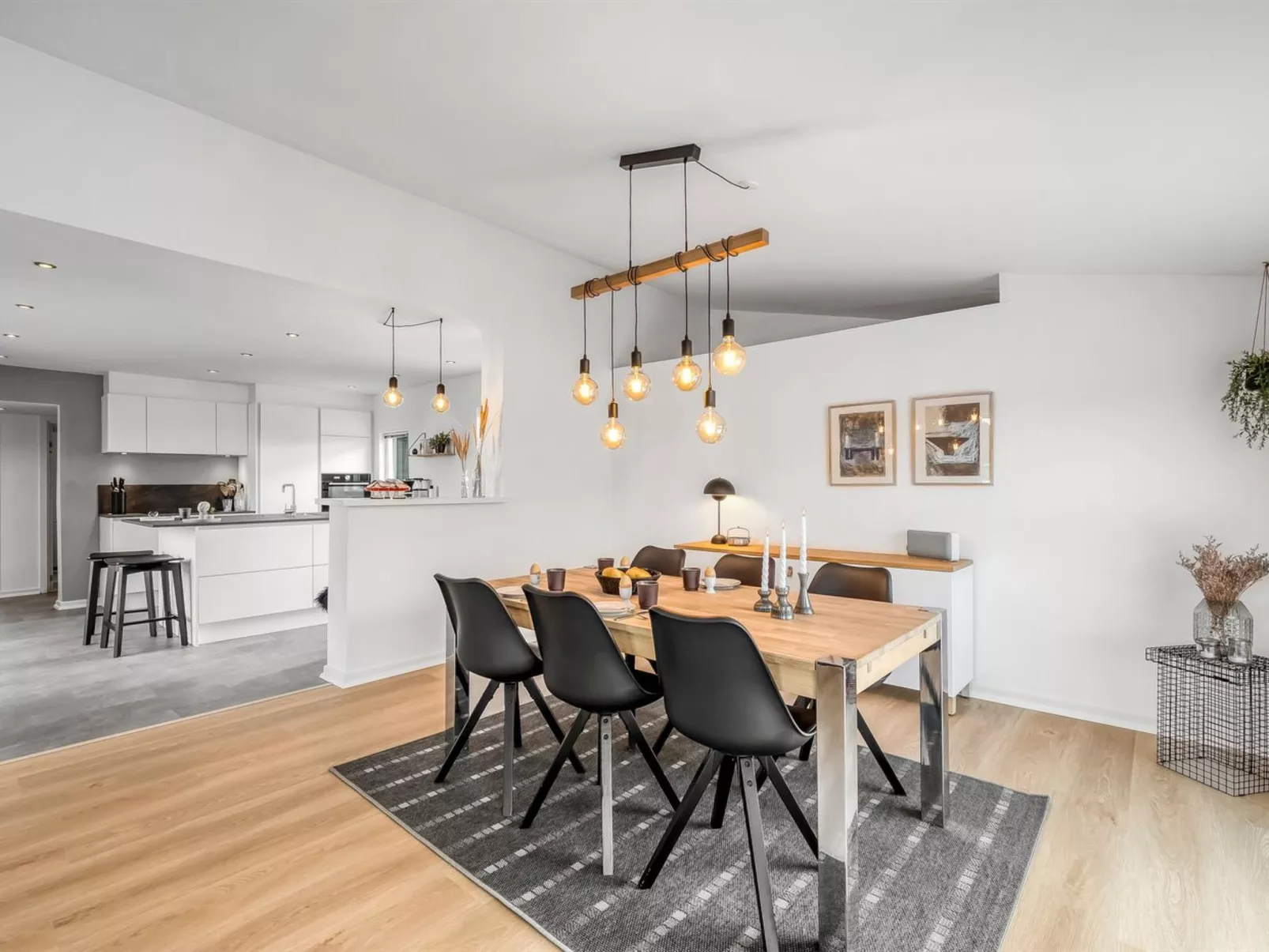 "Damaskin" - 300m from the sea-Drinnen