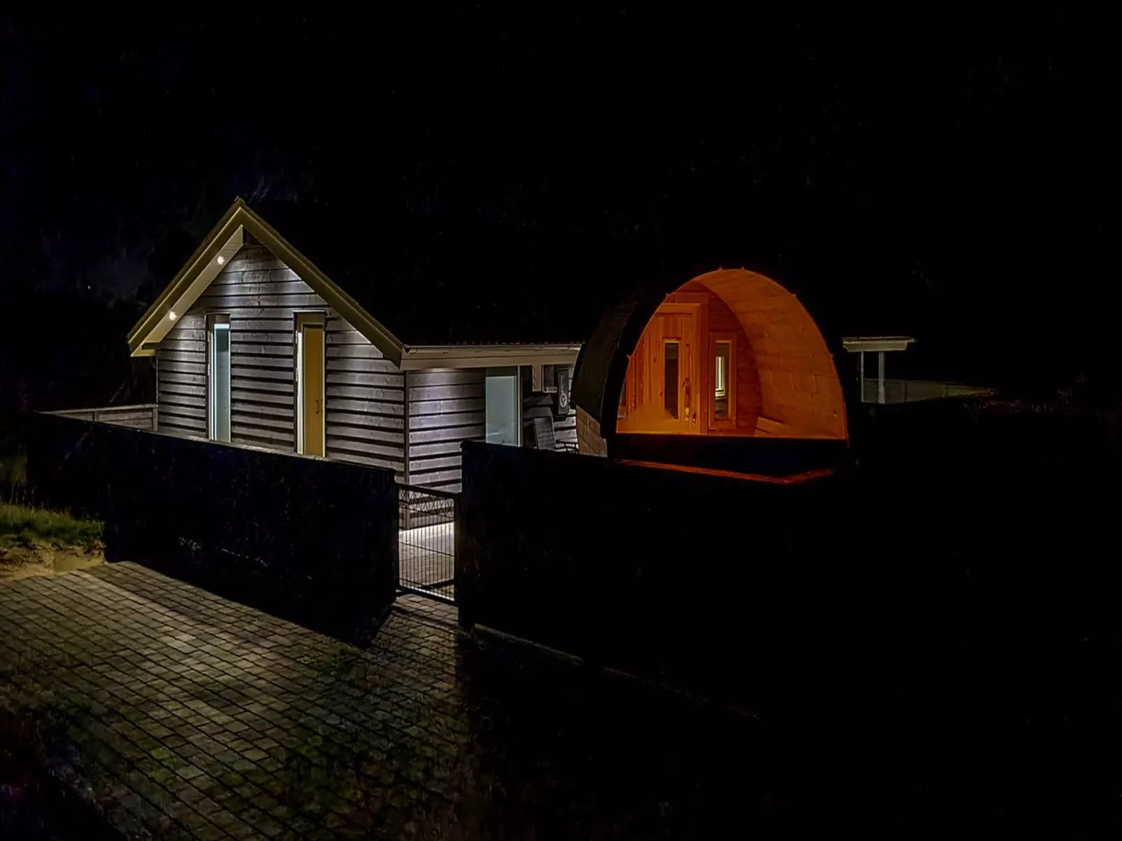 "Teoline" - 500m to the fjord-Draußen