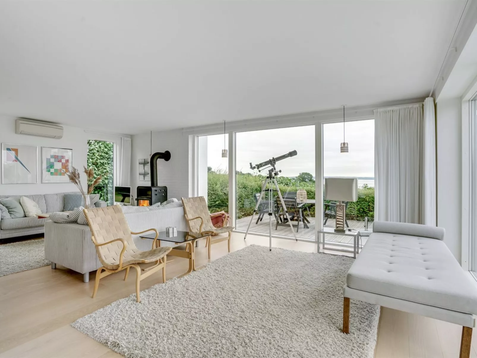 "Sissela" - 5m from the sea-Drinnen