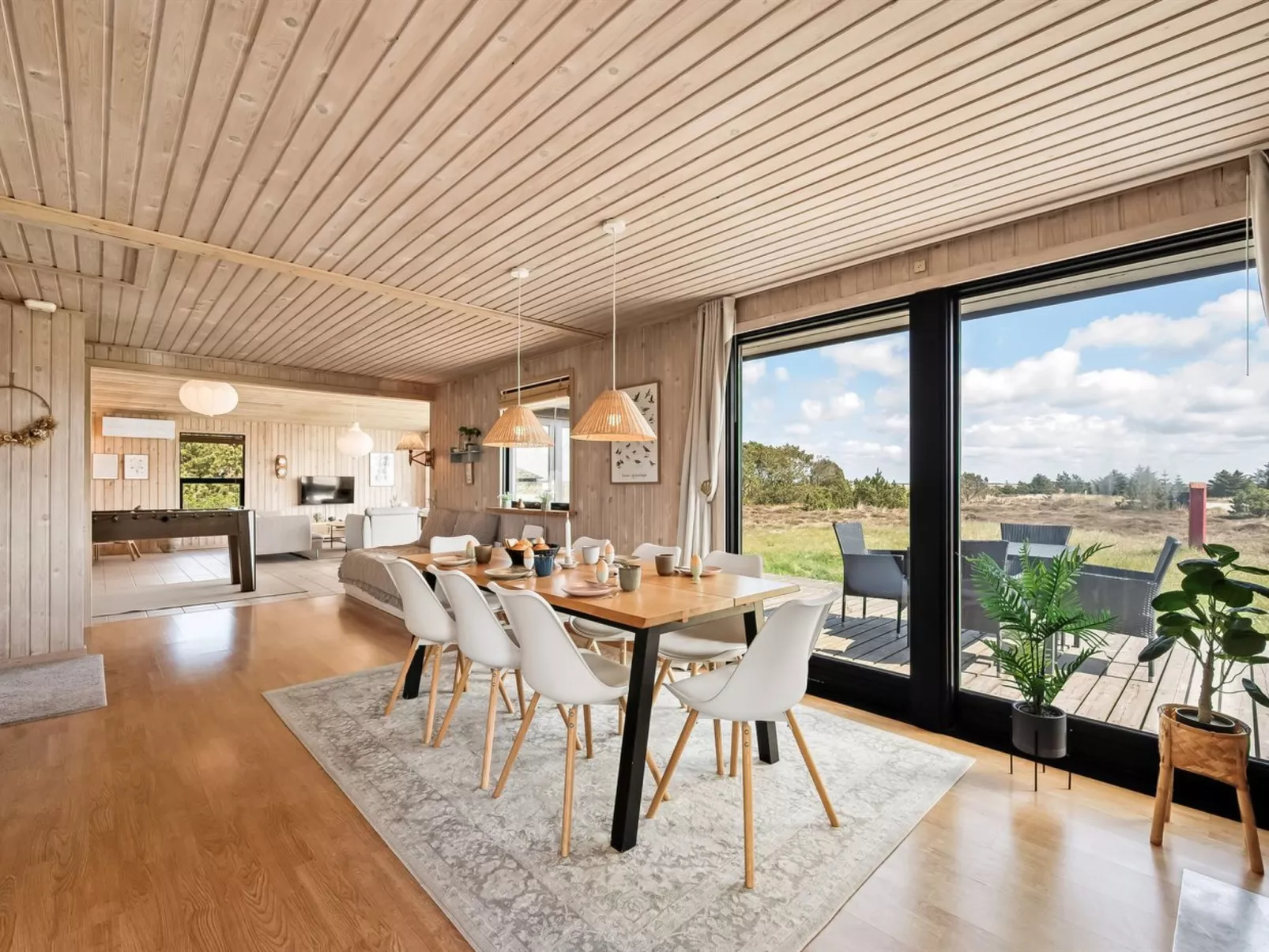 "Brunkil" - 500m from the sea-Inside