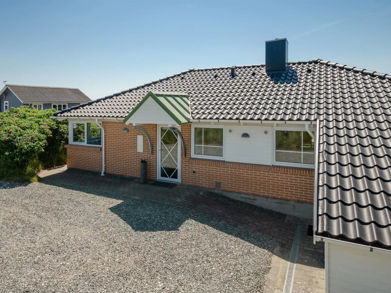 "Nyssa" - 350m from the sea-Draußen